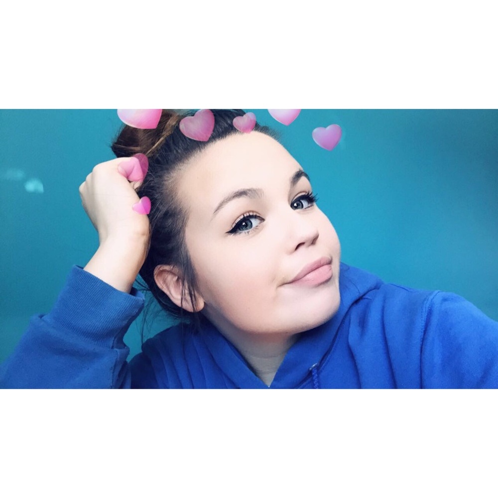 Meet your Posher, Michayla